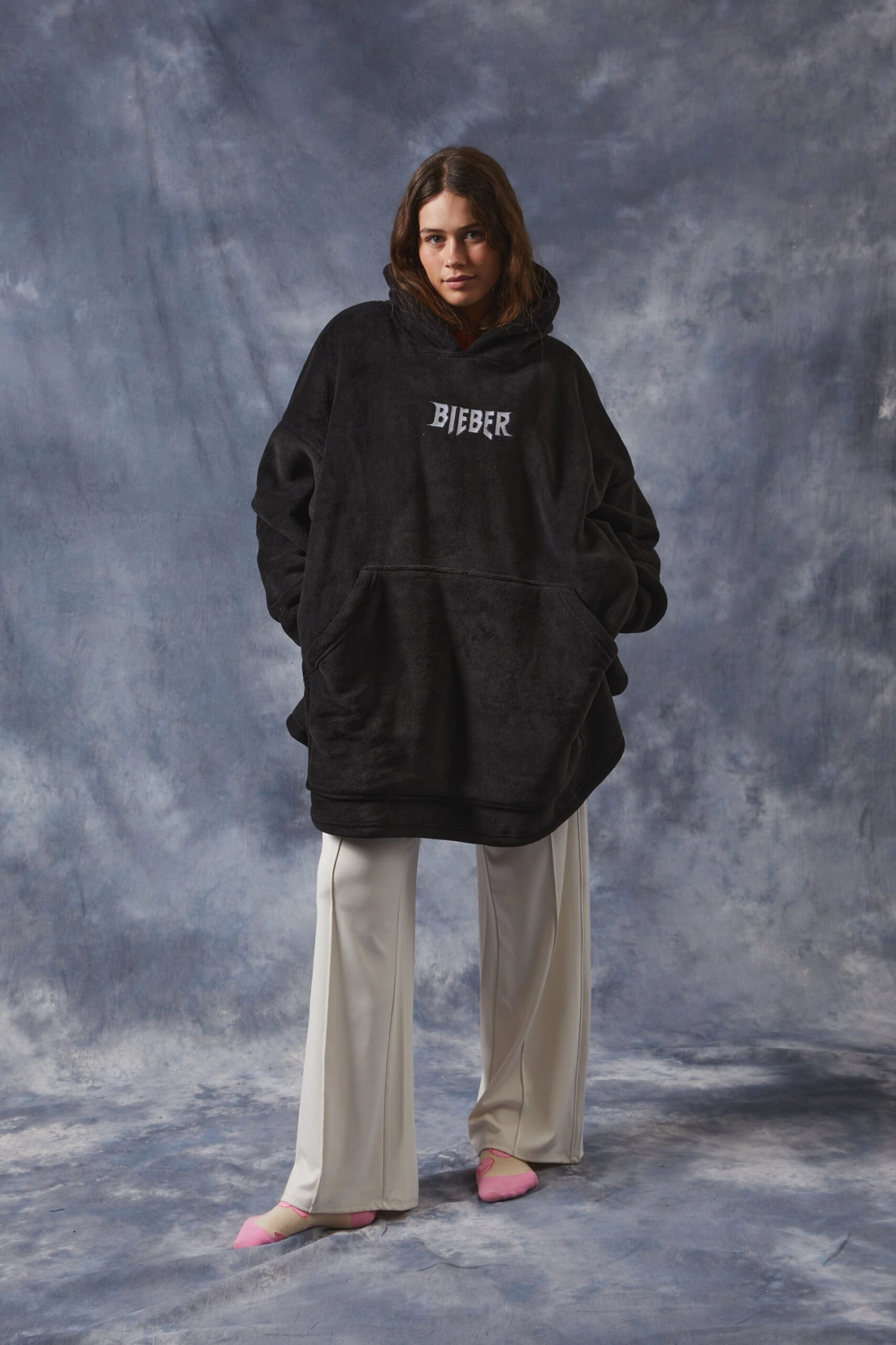 Typo Throws & Hooded Blankets Justin Bieber Oversized Hoodie 4 Typo Throws & Hooded Blankets Justin Bieber Oversized Hoodie - Image 3