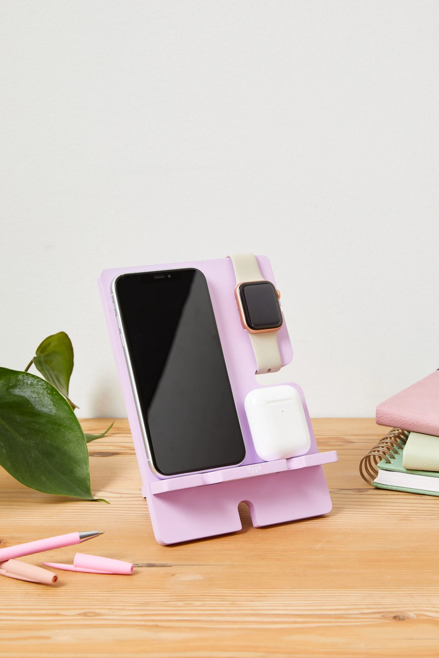 Typo Tech Accessories Collapsible Tech Hub 4 Typo Tech Accessories Collapsible Tech Hub - Image 2