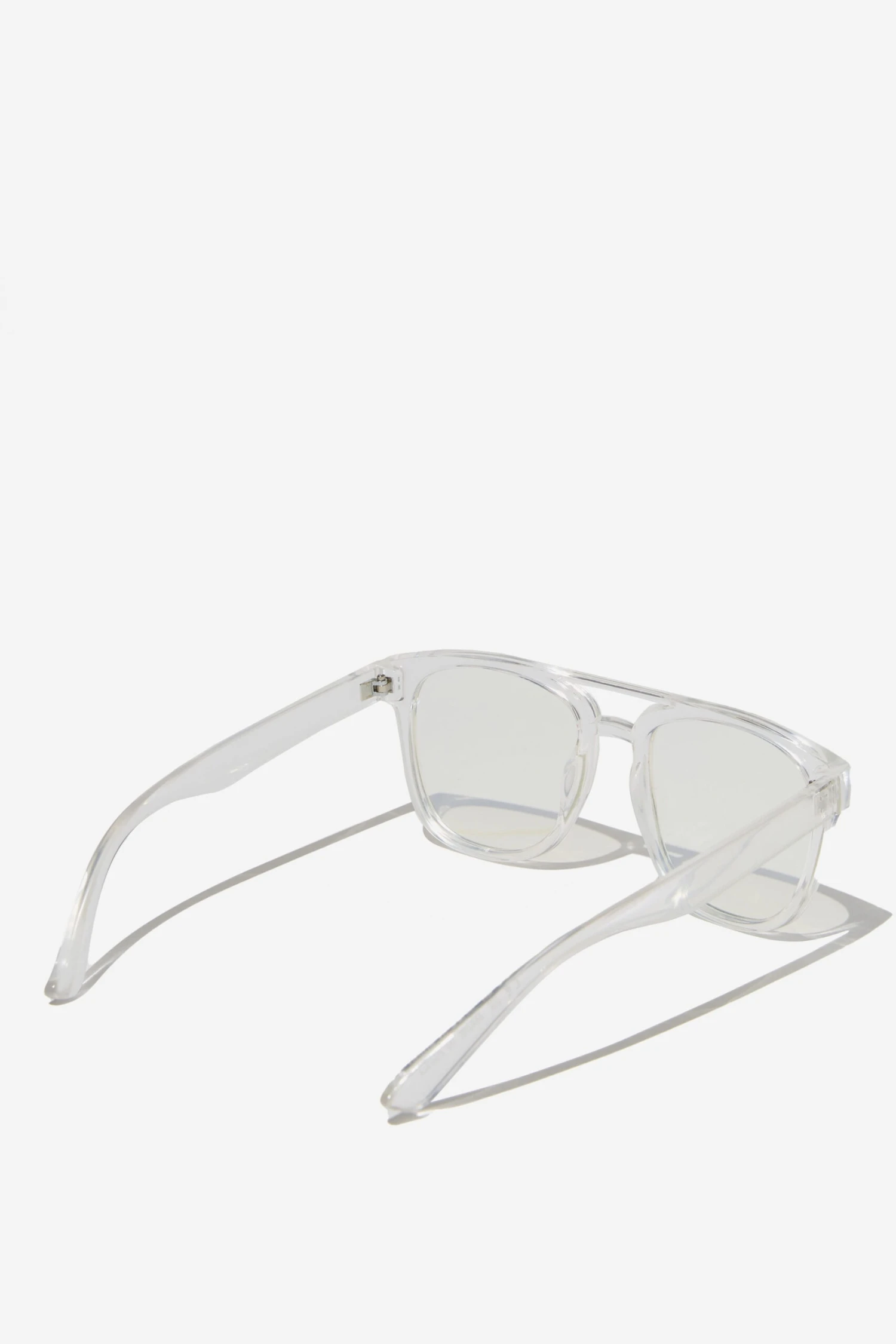 Typo Tech Accessories Gigi Blue Light Glasses 5 Typo Tech Accessories Gigi Blue Light Glasses - Image 3